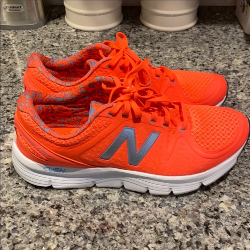 Women’s New Balance 775